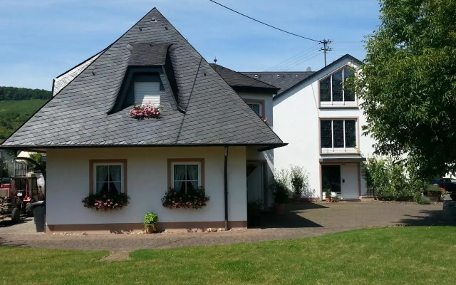 Ferienwohnung Weingut KDM