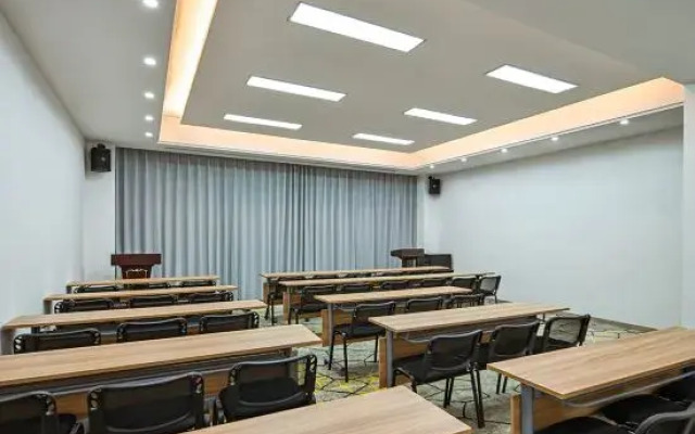 Mehood Hotel (Huai'an  Wuyue Plaza&Hexia Ancient Town Branch)