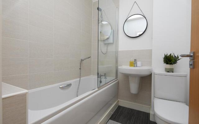 Royal Derby Hospital 2 Bed Town House