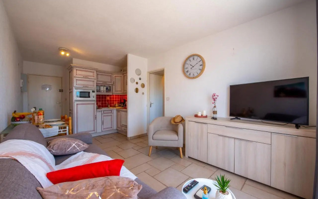 T2 en hypercentre -parking privé-clim-proche plage