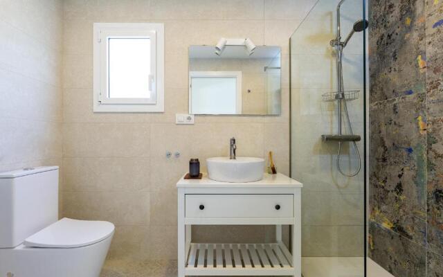 V008 - ESTRELLA DE RELJA - Roses