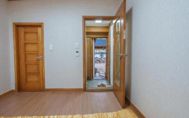 Aega Hanok Guesthouse