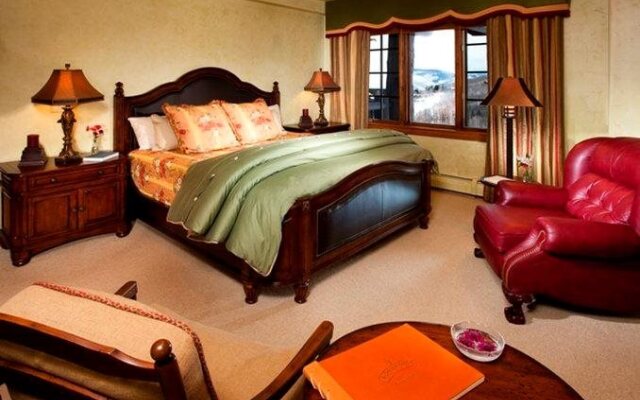Snow Cloud Lodge