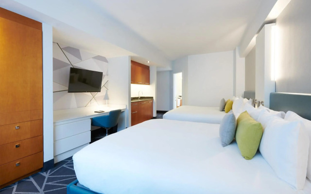 Warwick Le Crystal - Montréal