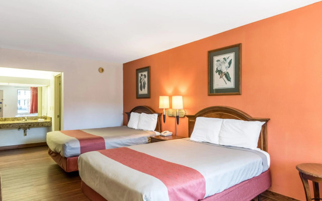 Motel 6 Pooler, GA - Savannah Airport