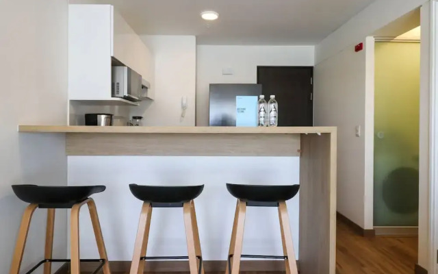 w Luxurious 1BR w Great Deco in San Isidro