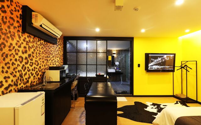 SM Boutique Hotel