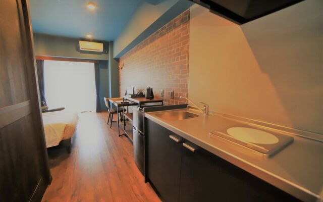 Hotel 385