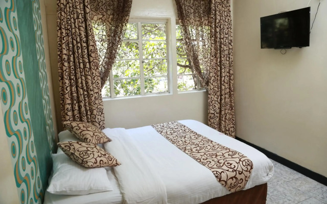 Hotel Embassy