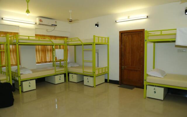 Hostel By The Sea