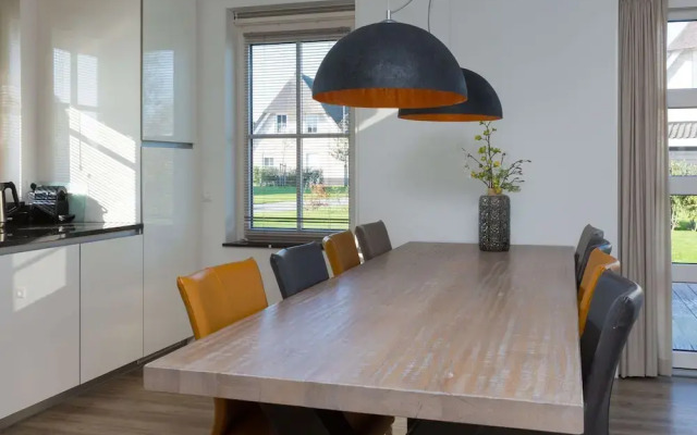 Stylish Villa by the Water