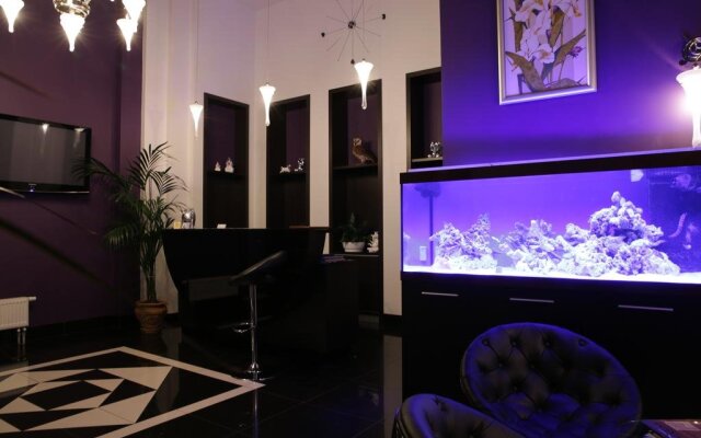 Nadiya Hotel