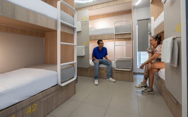 Epavli City Hostel