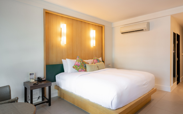 Sawaddi Patong Resort & Spa by Tolani