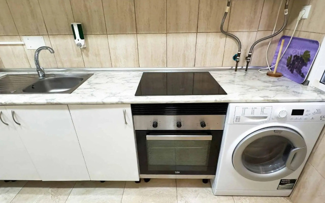 1 Bedroom Apartment Second Line Beach- Parque Marbella Building