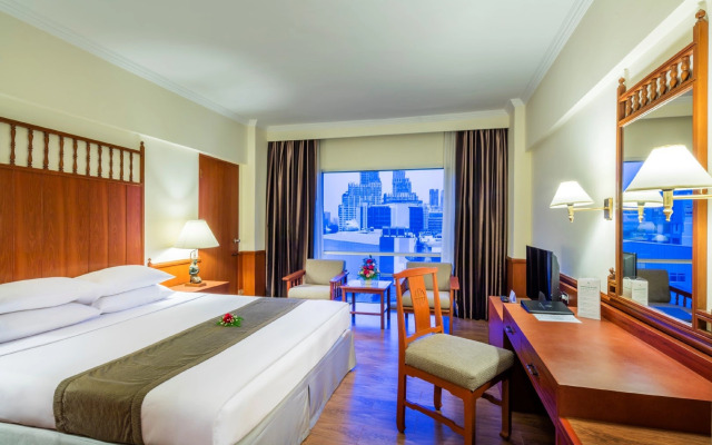 Bangkok Palace Hotel