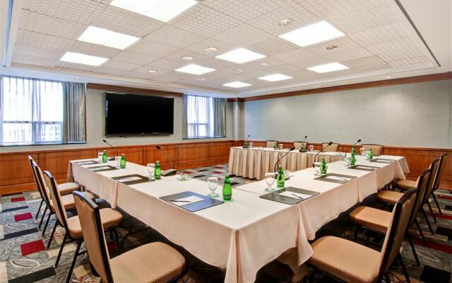 DoubleTree by Hilton Hotel Toronto Downtown