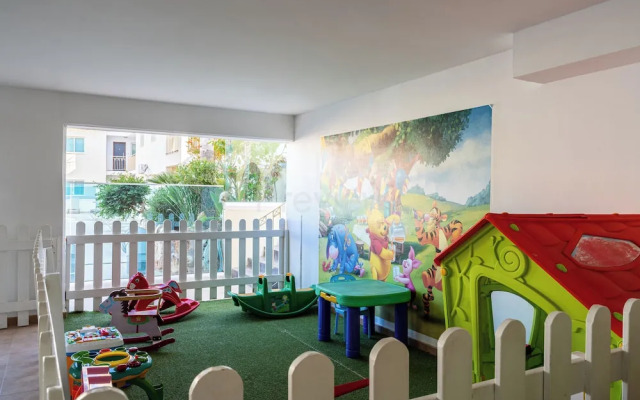Quint - 2-Bedroom Apt & Pool in Protaras