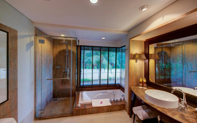 Layana Resort and Spa