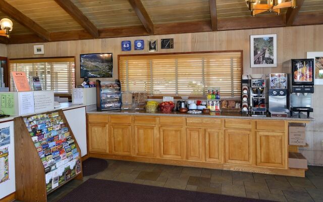 Surf Motel and Gardens