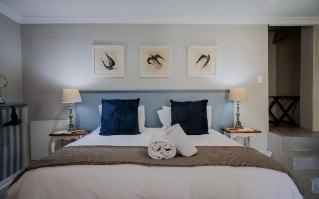 A Hilltop Country Retreat