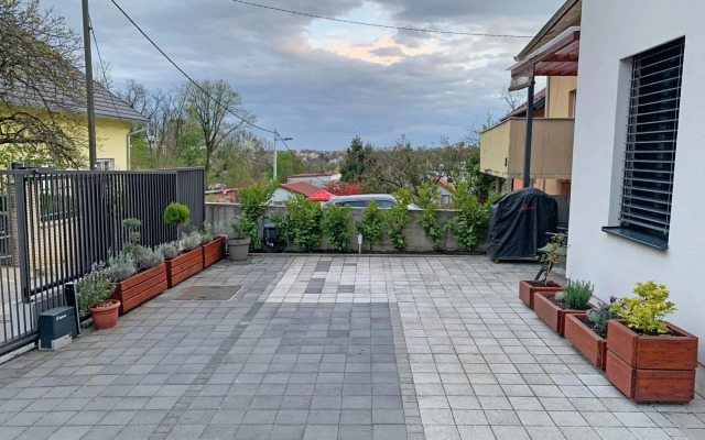 Apartment Maksimir Yard Zagreb