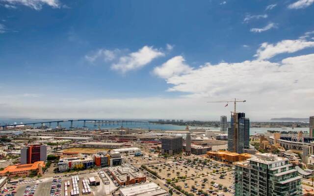 Perfect 2 BR2 BA Luxury Bldg