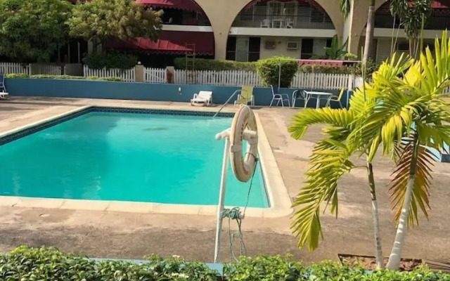 Kingston Luxury Condo Apartment