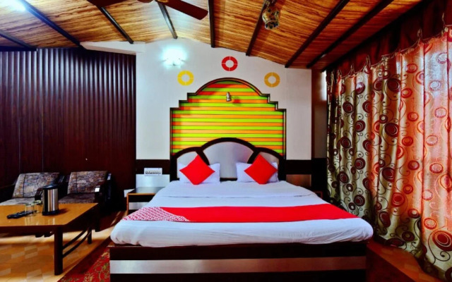 Hotel Paras By OYO Rooms