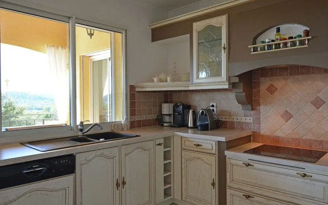 Beautiful Villa in Vidauban with Swimming Pool