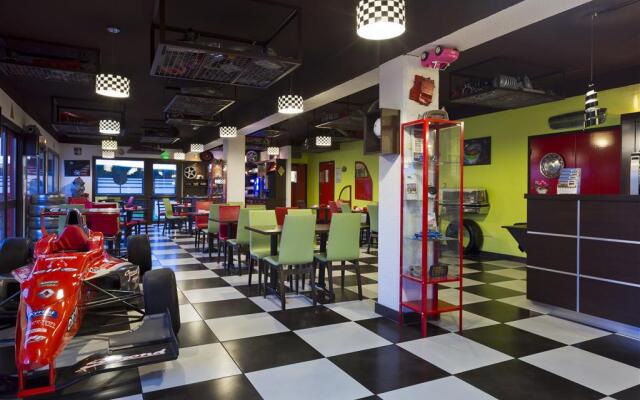 Enzo Hotels Pont-a-Mousson By Kyriad Direct