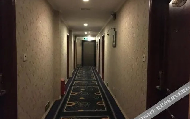 Tuke China Playin Hotel