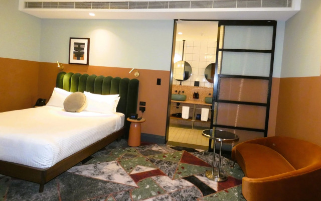 Stay at Hotel Steyne