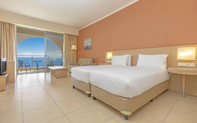 Kresten Royal Euphoria Resort