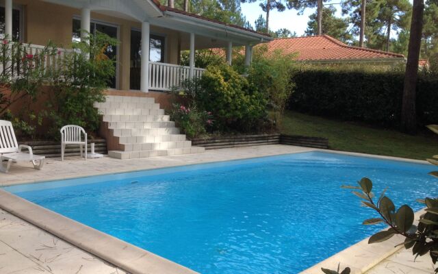 Holiday Home Eden Parc