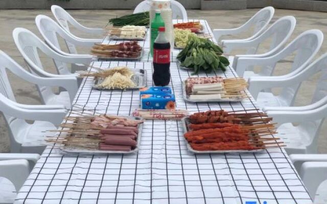 Zhaizhuang Gate Homestay (OMG Heartbeat Paradise)