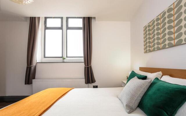 The Penthouses, 8 Albion Mews