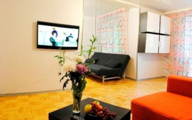 Apartments Etazhi at Shvartsa