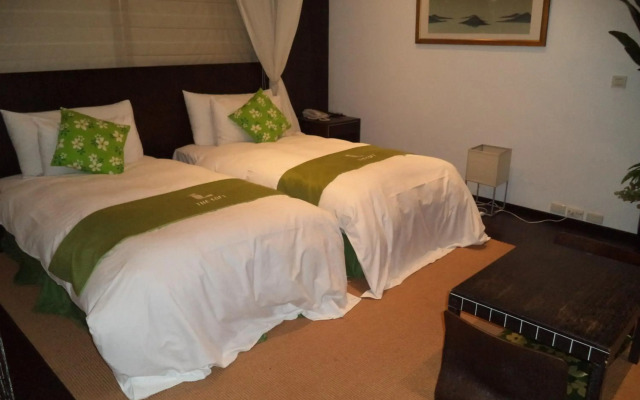 The Loft Seaside Suites