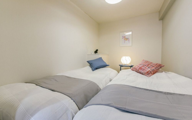 Heights Showa 207