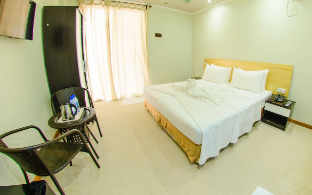 White Sand Lodge at Maafushi