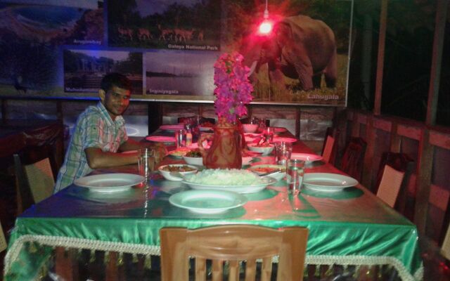 Star Rest Beach Hotel Arugambay
