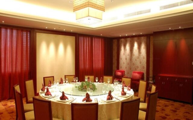 Yixing Hotel
