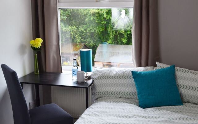 No 40, 5 beds, sleeps 7