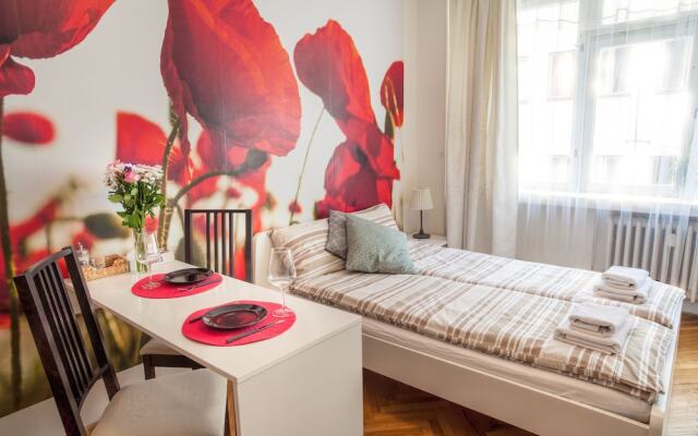 Charles Square  ApartMeet