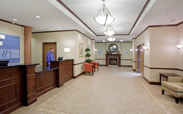 Holiday Inn Express & Suites Buffalo, an IHG Hotel