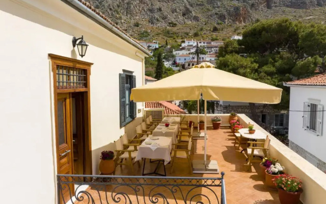 Phaedra Hotel