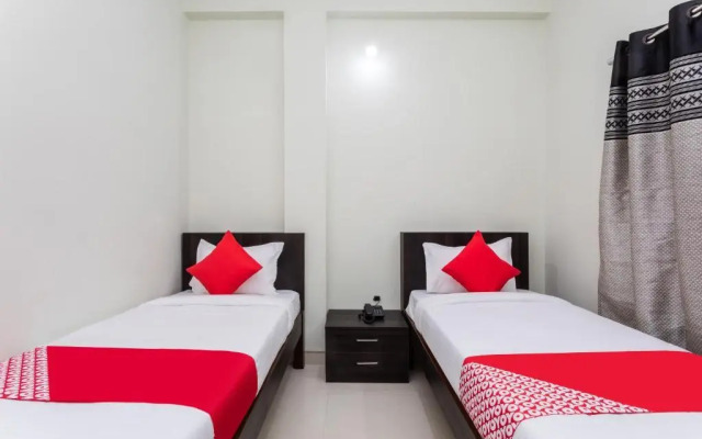 OYO Flagship 70280 Om Gulmohar Avenue