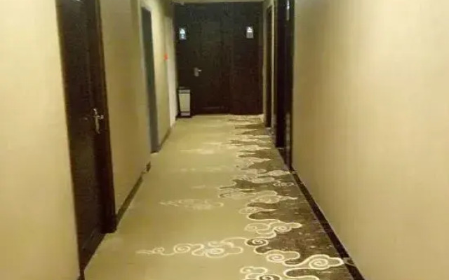 Huaxia Hotel