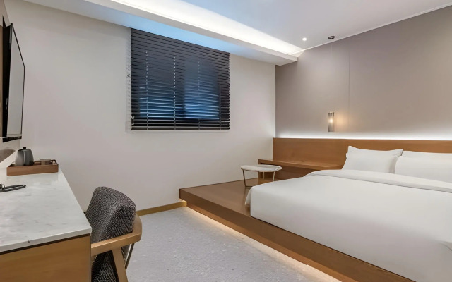 Stubborn Hotel